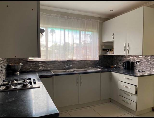 4 BEDROOM HOUSE FOR SALE IN IMPALA PARK
